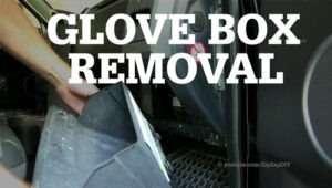 Read more about the article Land Rover LR3 Glove Box Removal