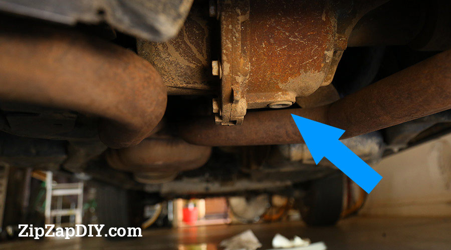 Read more about the article Land Rover LR3 Rear Differential Fluid Change
