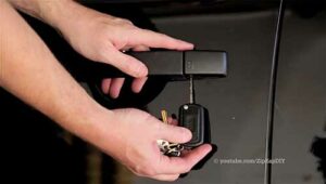Read more about the article Unlock a Land Rover with Dead Battery or Broken Key Fob